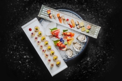 Oysters, Sashimi & Sushi Platter